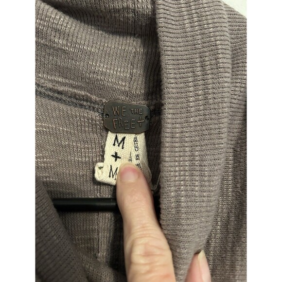 WE THE FREE BROWN COWL NECK Split Back Oversized Sweater Top Size Medium - Picture 2 of 7